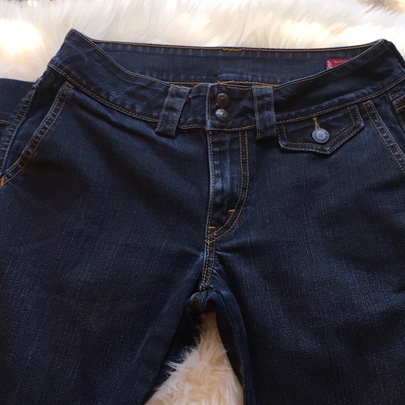 Levi’s Jeans Size 4Pet L=M Cavalry Bootcut - Picture 2 of 8
